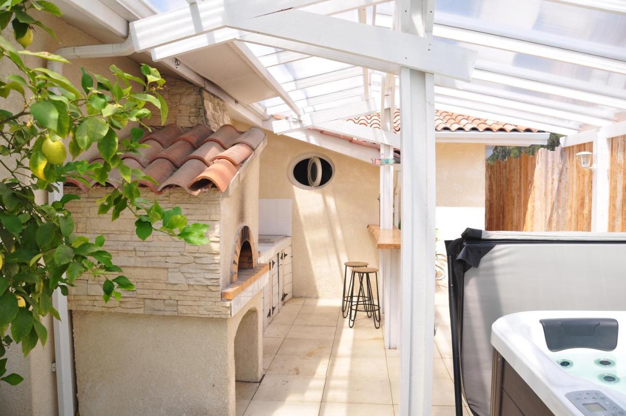 Maison Avec Piscine, Jaccuzi, Hammam A 800 M Du Lac Gastes Exterior foto